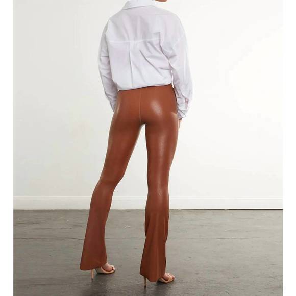 NEW COMMANDO faux leather flared legging in cognac - Picture 2 of 3